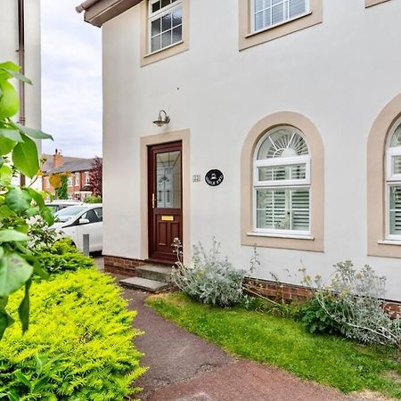 A Cheerful Three Bedroom House In Leafy Lytham Lytham St Annes Dış mekan fotoğraf