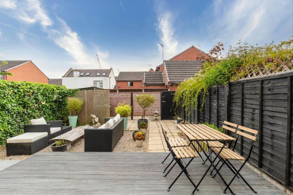 A Cheerful Three Bedroom House In Leafy Lytham Lytham St Annes Dış mekan fotoğraf